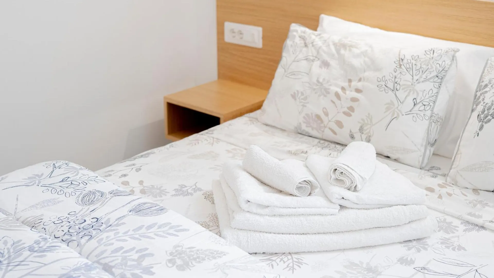 Eos - Elegants Apartments & Suites Syracuse