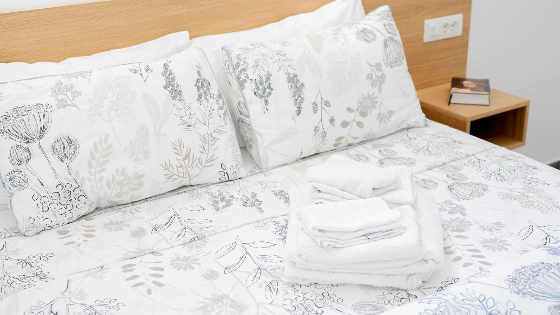 Eos - Elegants Apartments & Suites Syracuse 0*,