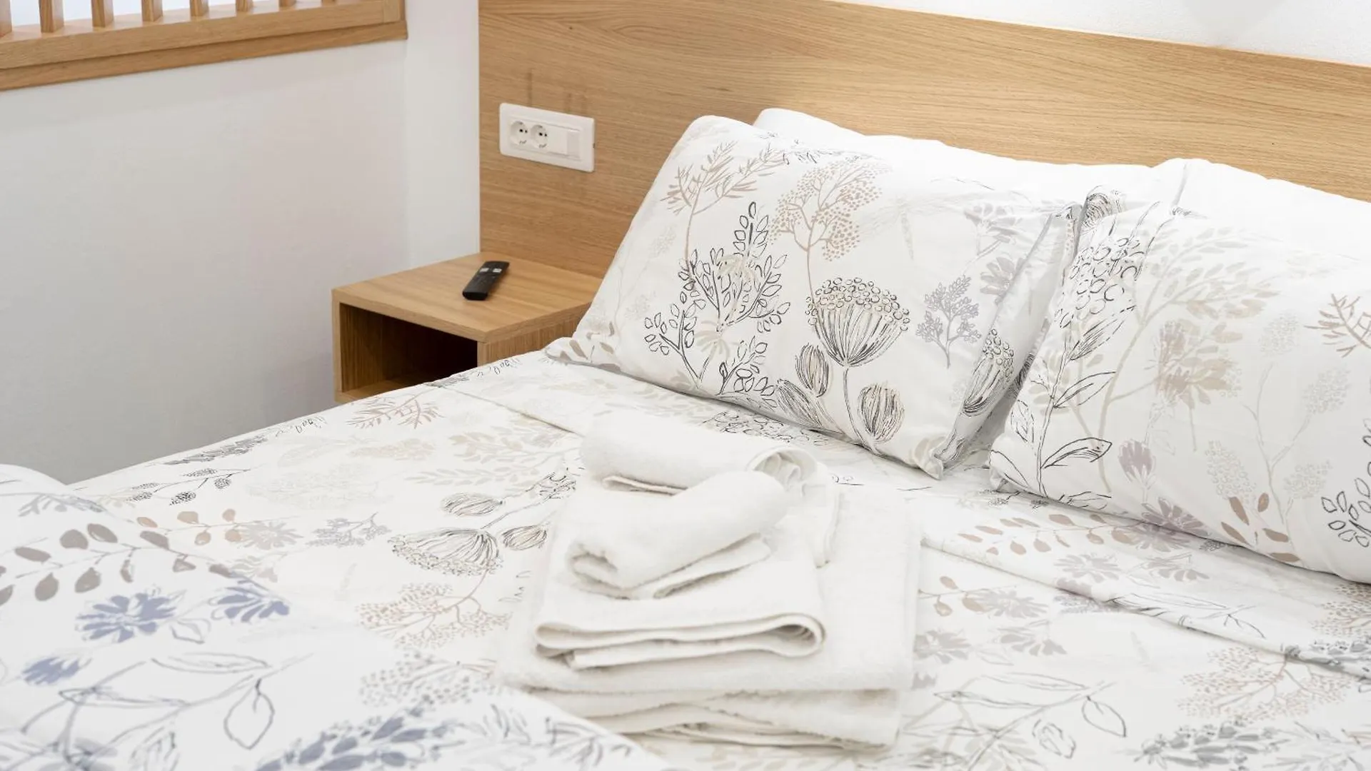 Eos - Elegants Apartments & Suites Syracuse