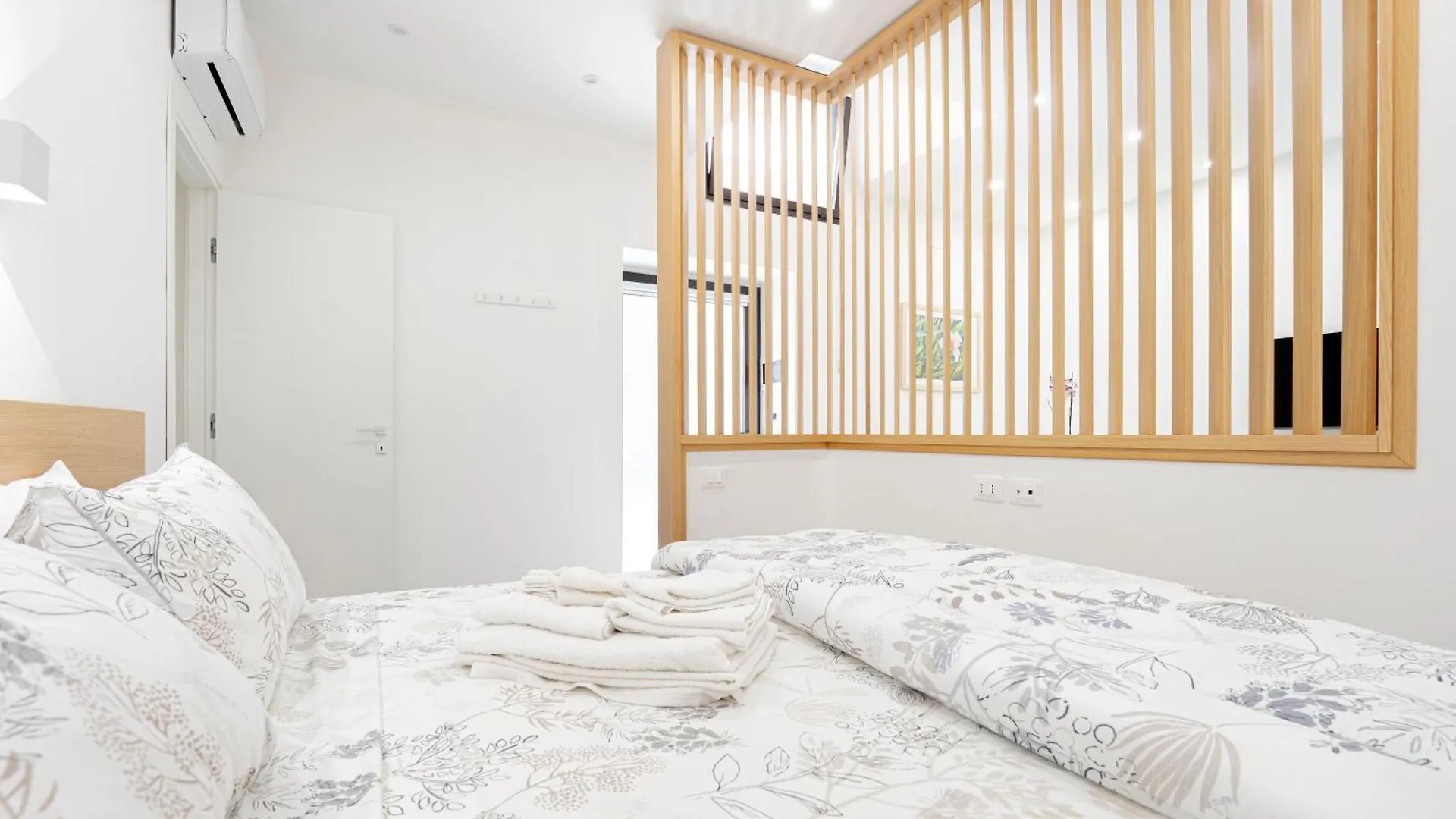 Eos - Elegants Apartments & Suites Syracuse 0*,