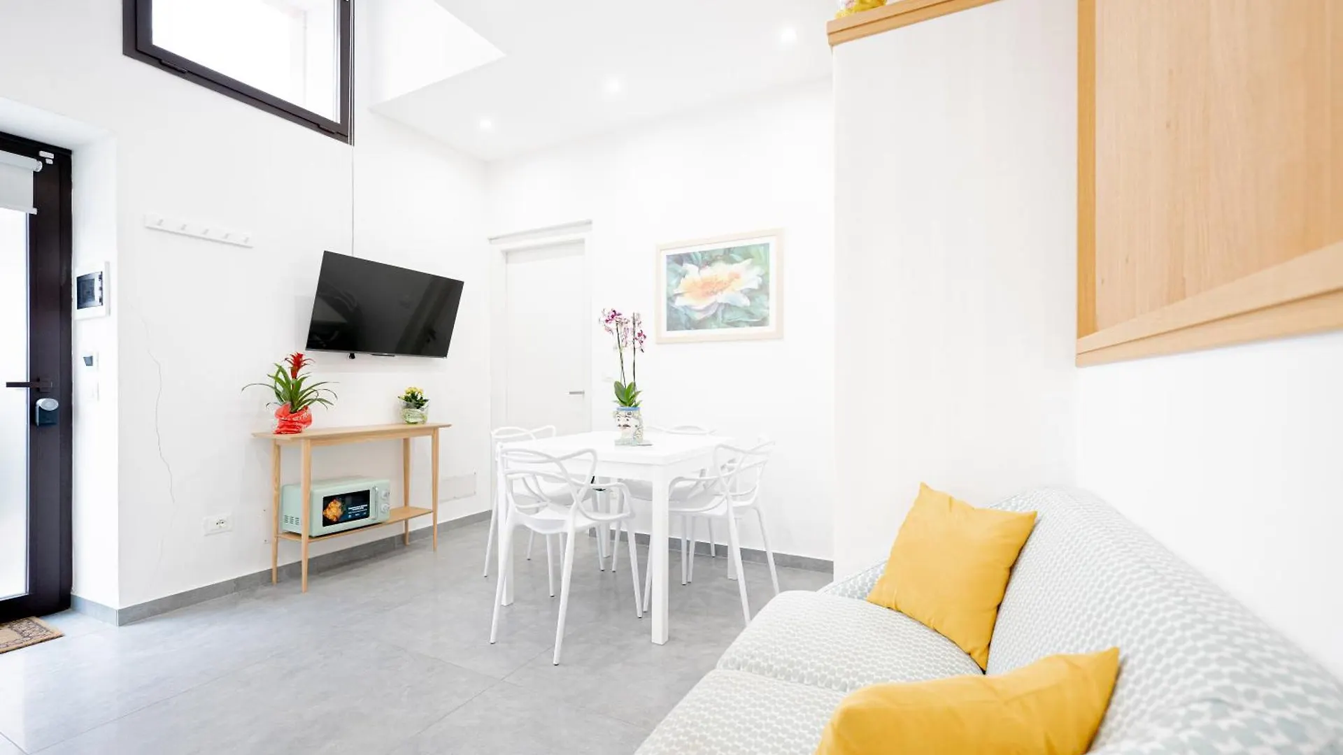 Eos - Elegants Apartments & Suites Syracuse 0*,  Italy